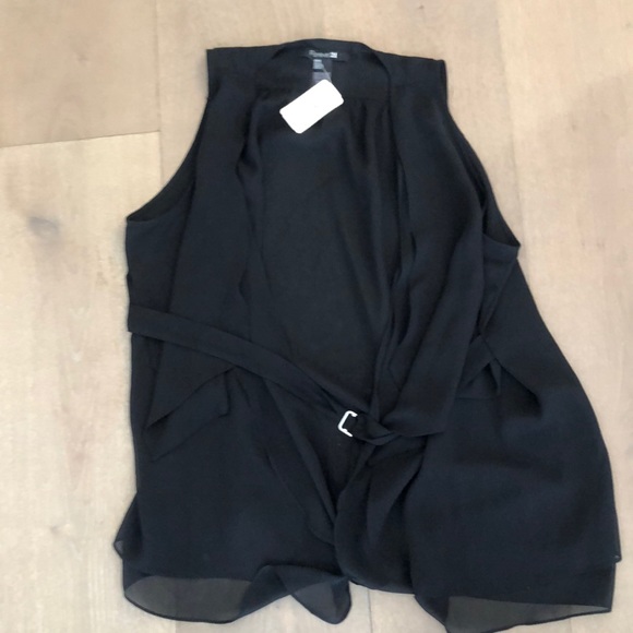 Black Sheer Sleeveless Wrap around top - Picture 4 of 10